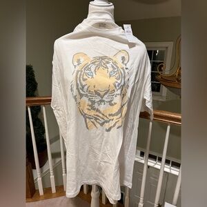 American Eagle Outfitters White T-Shirt, NWT, XL